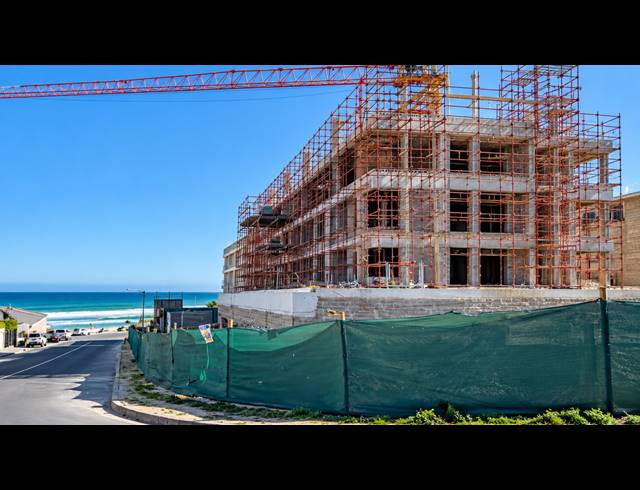 2 BEDROOM PENTHOUSE FOR SALE IN BEACHFRONT